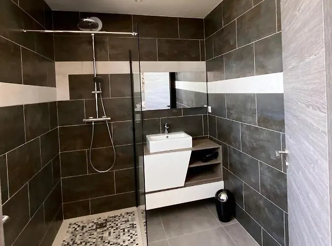 La Listrella & * Monticello