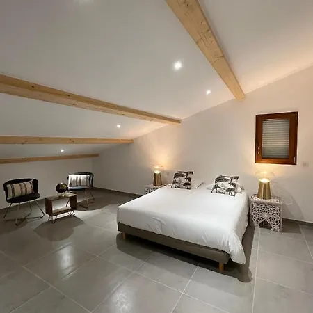 La Listrella & Апартаменты Монтичелло