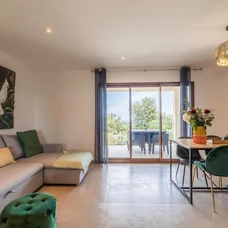 La Listrella & Apartament *